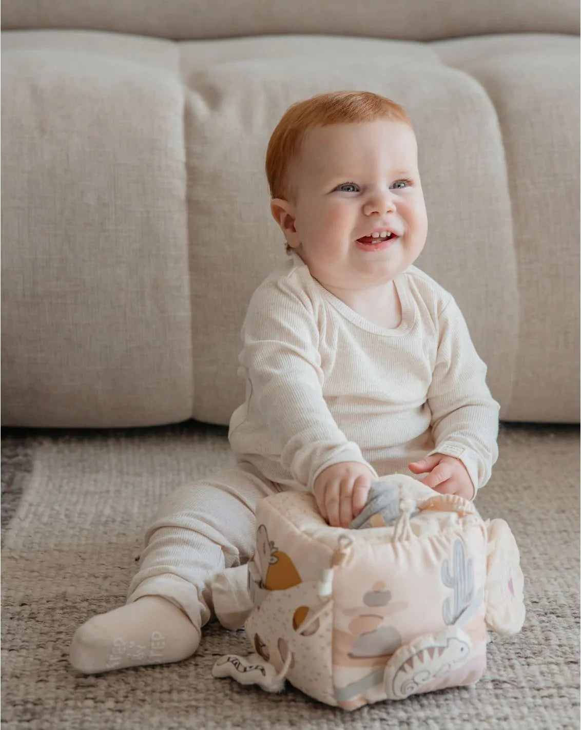 קוביית פעילות סנסורית - ורוד